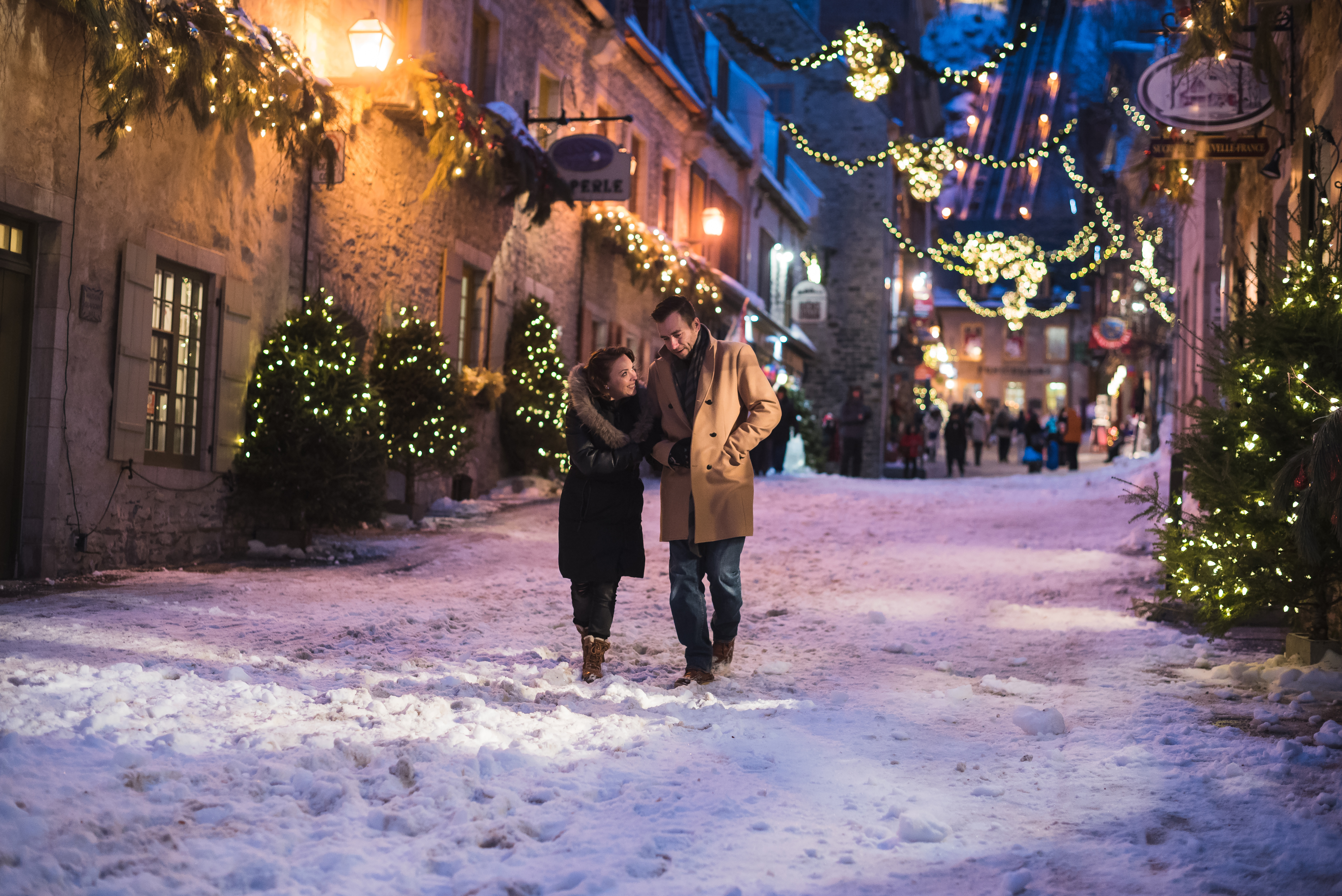 Couple wandering through Old Quebec city