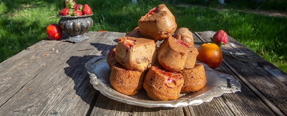 Eat Outside Day: Strawberry Muffins