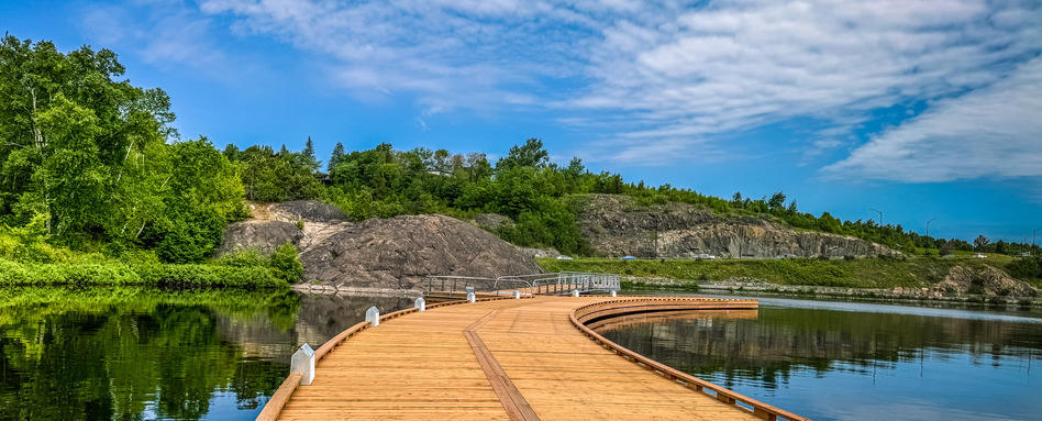 01Support image_ON_Bell-Park Walkway story_credit Rainbow Routes Association | Trans Canada Trail boardwalk over water on a sunny day