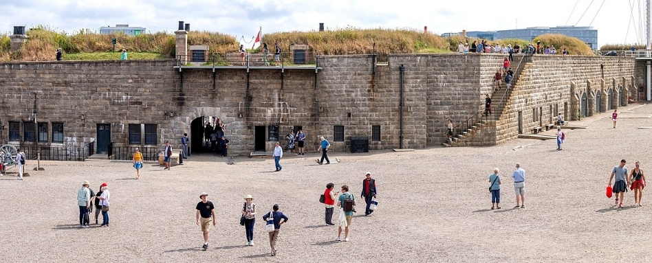 Spooky Stories_Halifax_Citadel_3407-Pano_credit Dionysos1970_support image | Trans Canada Trail birdseye view of people at citadel walking around on sunny day