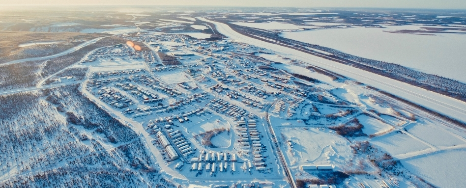 01Support images_NWT winter activities_Credit Destination Canada and NWTT_dont use outside of NWT promotion | Trans Canada Trail birdseye of a town covered in snow